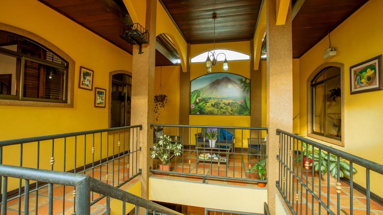 Sol Y Luna Apartments La Fortuna Exterior photo