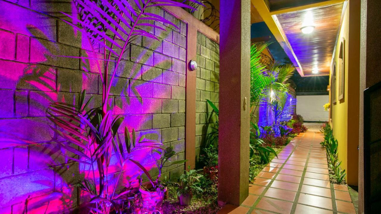 Sol Y Luna Apartments La Fortuna Exterior photo