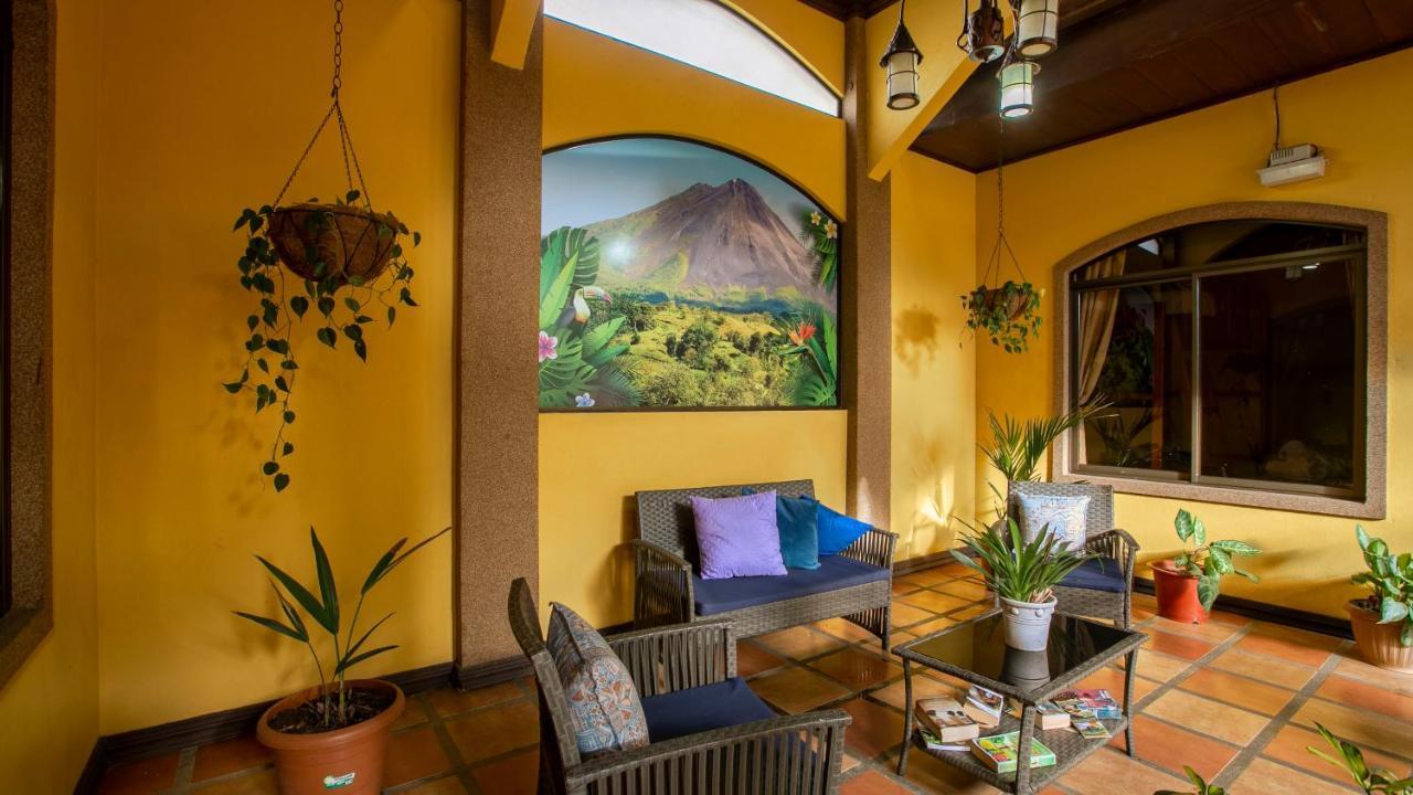 Sol Y Luna Apartments La Fortuna Exterior photo
