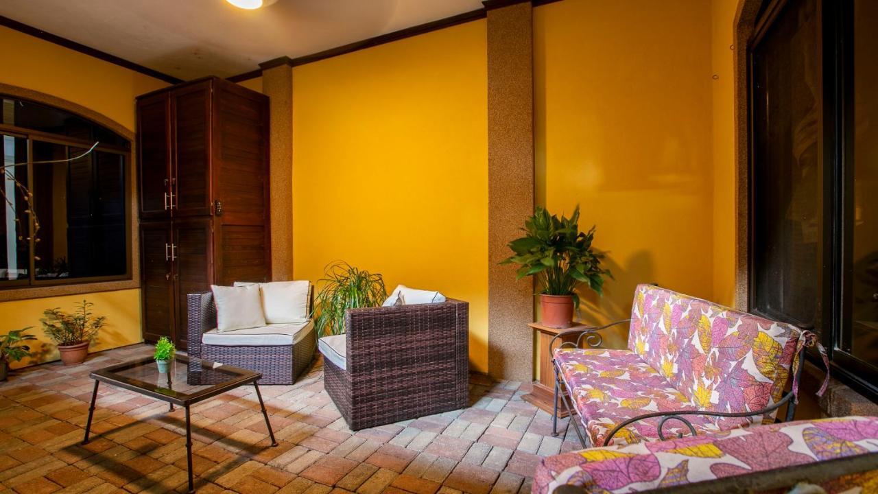 Sol Y Luna Apartments La Fortuna Exterior photo