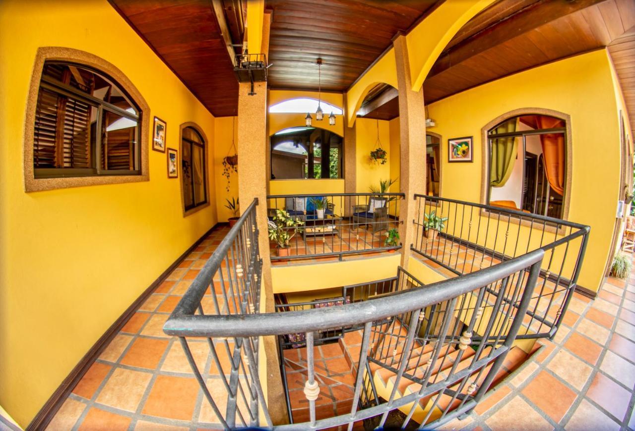 Sol Y Luna Apartments La Fortuna Exterior photo